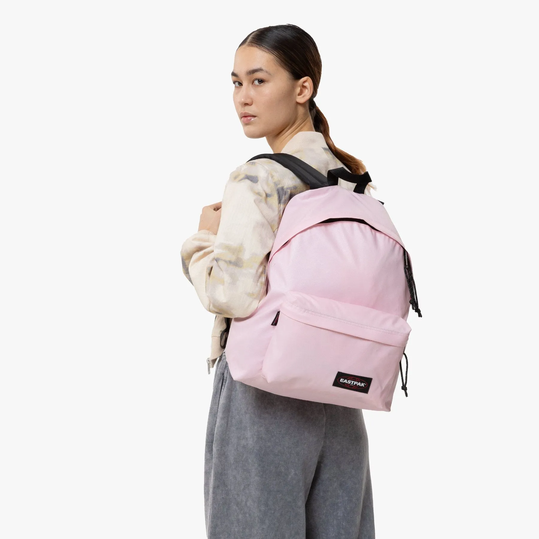 MOCHILA EASTPAK Padded Pak’r® 24 litros EK6207O3 GLOSSY FA rosa claro brillante